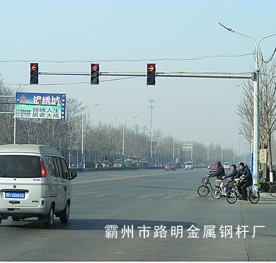 LM-712�t�G���U