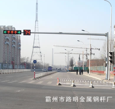 LM-720�t�G���U