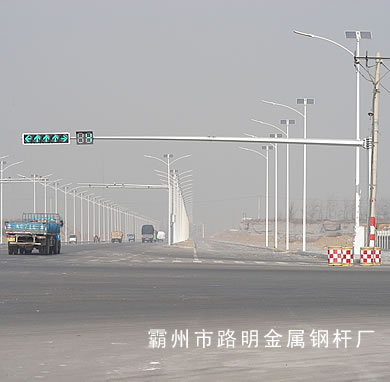 LM-721�t�G���U