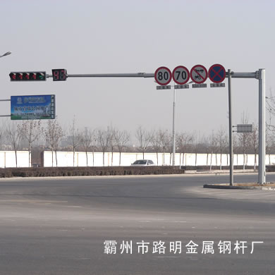 LM-722�t�G���U